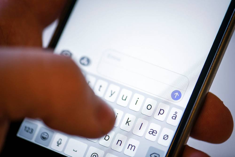 How To Trace A SMS Header