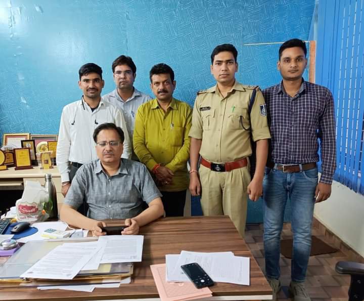Biometric Cloning: 4 Hackers Arrested For Cloning Fingerprints And Withdrawing Money Using Aadhar Based Payment. 982 Clones Found