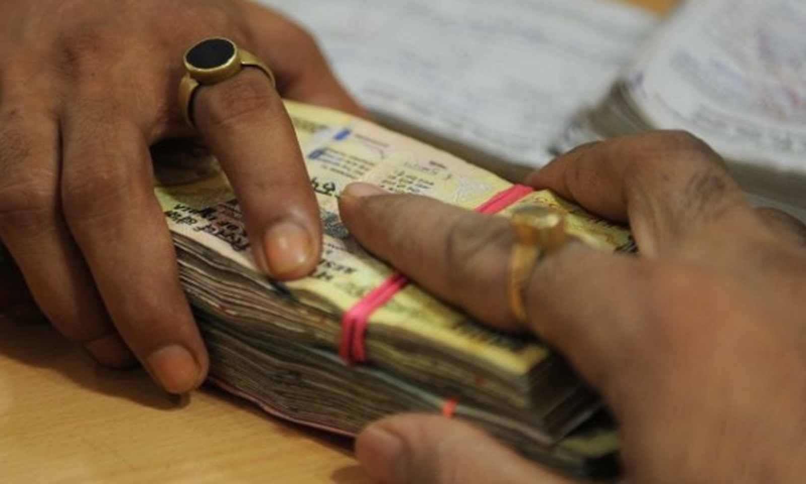 Cash, Gold Seized in CBI Raid: FSSAI Assistant Director Caught Taking Bribe