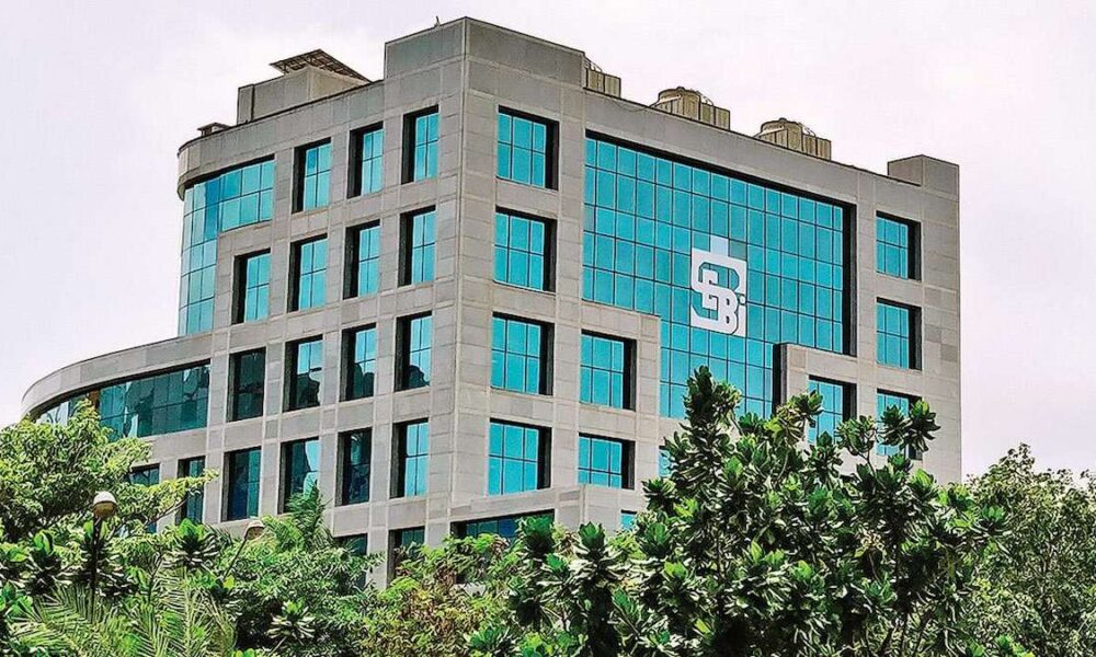 SEBI की 11 ऑफिशियल Email ID Hack, Data किया चोरी, FIR दर्ज