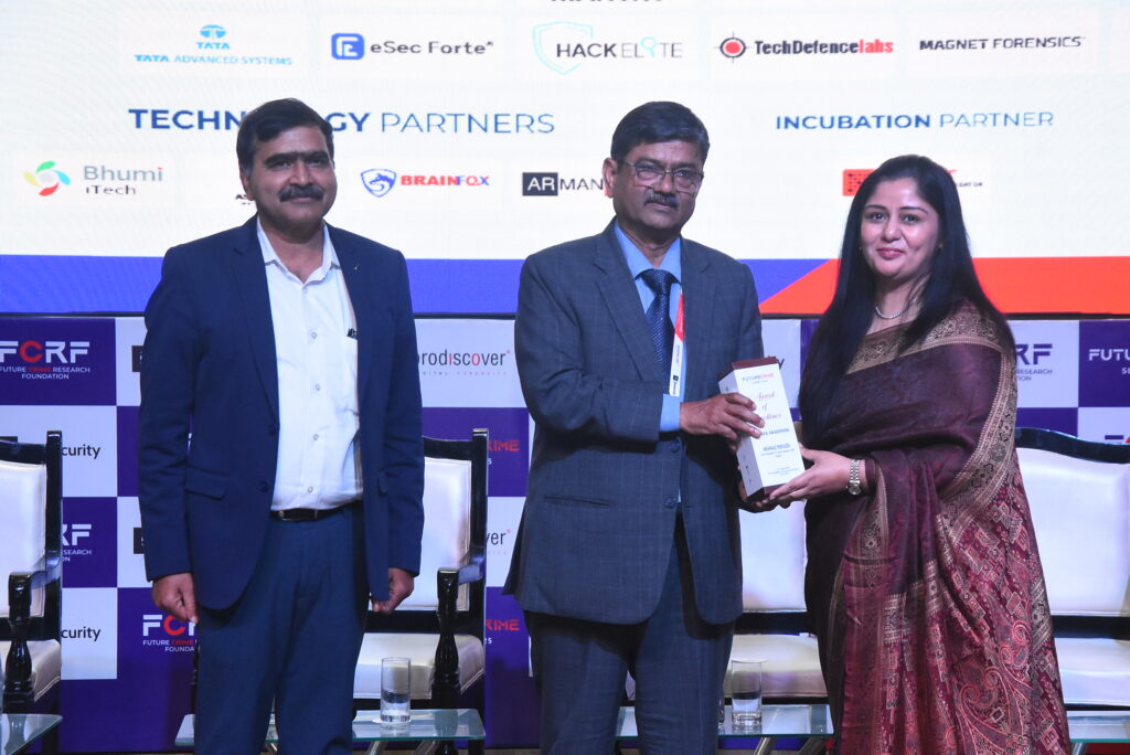 Mehnaz Perveen receiving her award at FutureCrime Summit 2025.